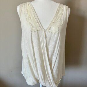 Lucky Brand Sleeveless Surplus Top with Shirttail Hem Cream L